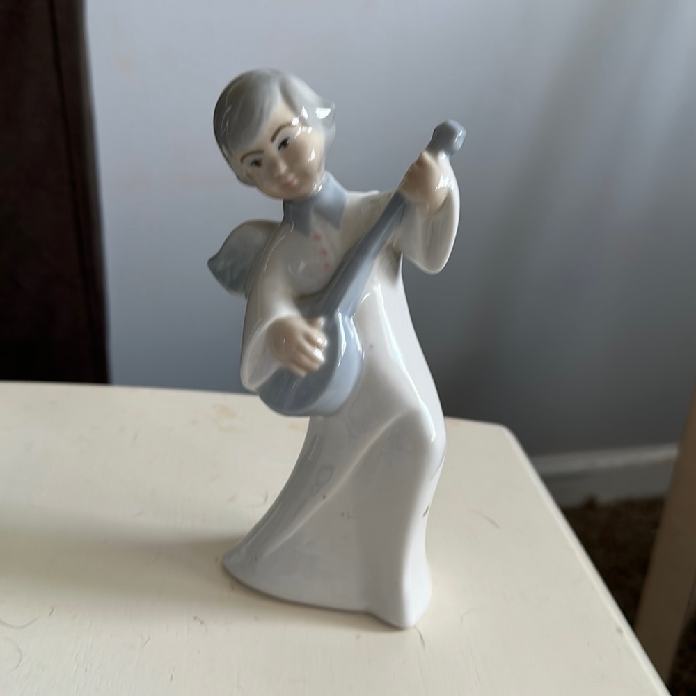 Angel statue